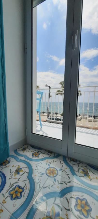 B & Beach Агрополи Экстерьер фото
