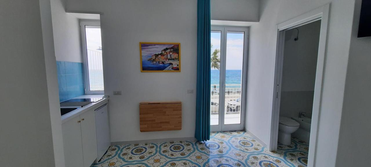 B & Beach Агрополи Экстерьер фото