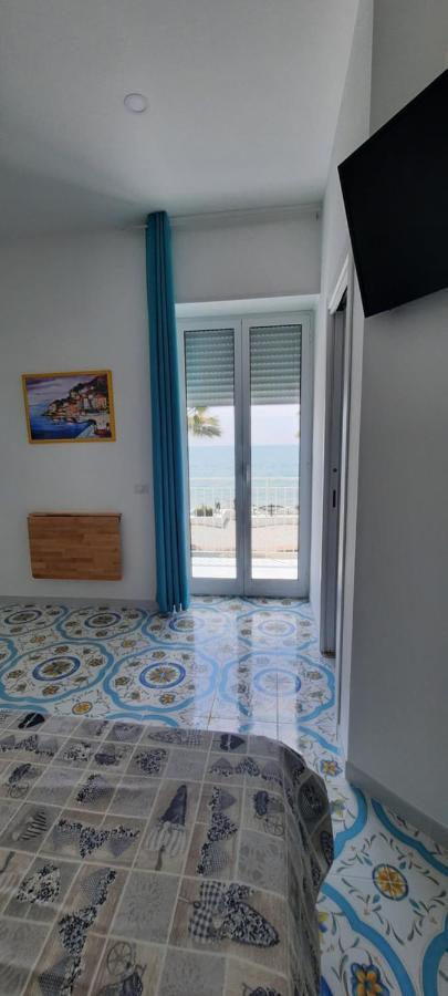 B & Beach Агрополи Экстерьер фото