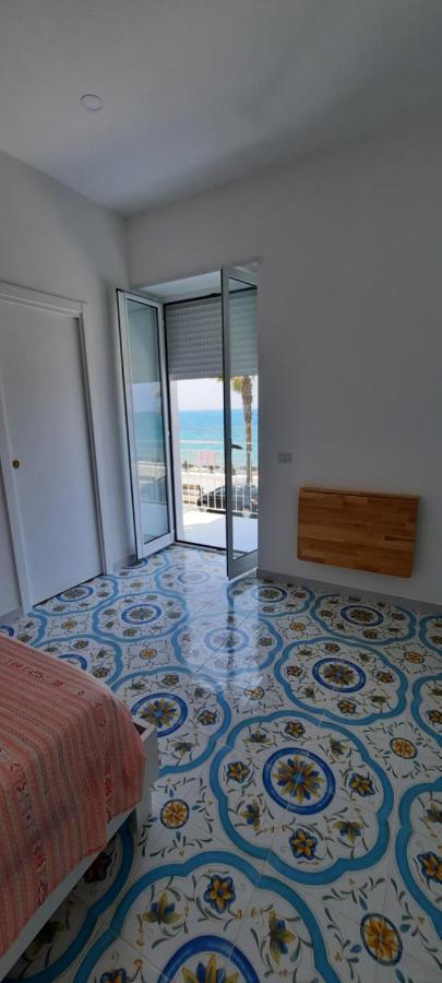 B & Beach Агрополи Экстерьер фото