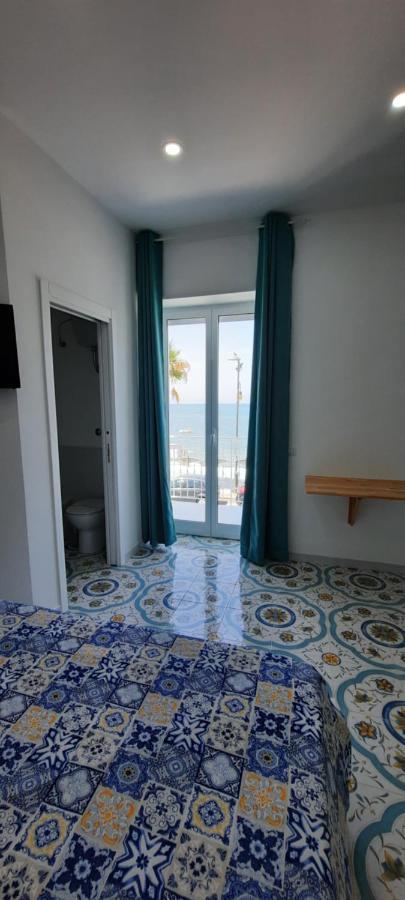 B & Beach Агрополи Экстерьер фото