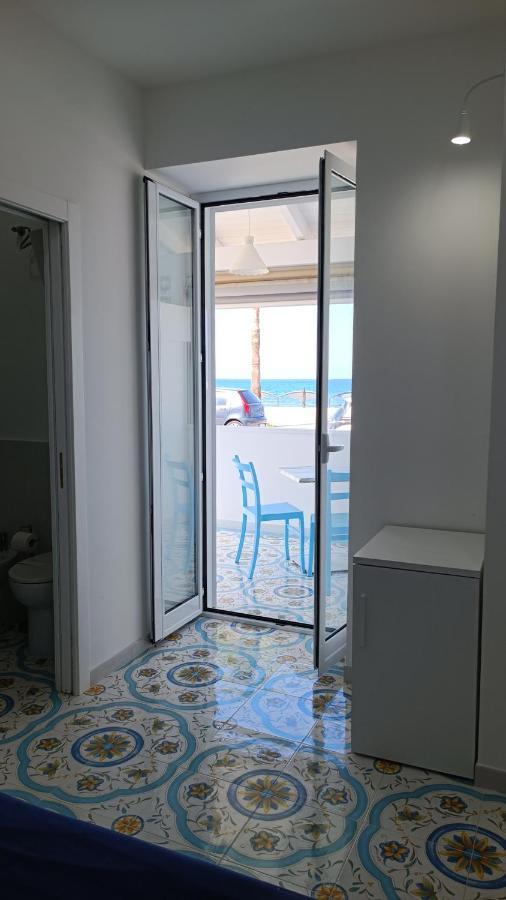 B & Beach Агрополи Экстерьер фото